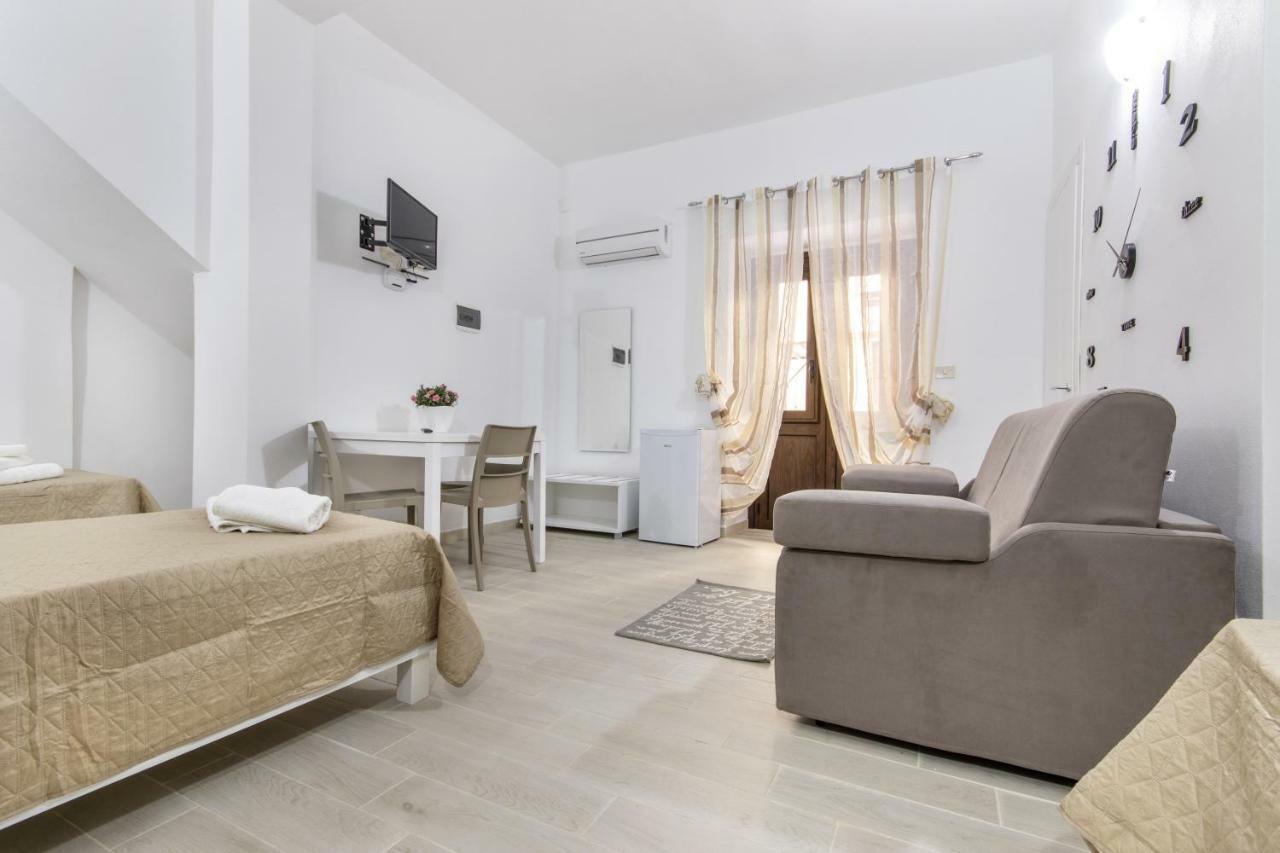 In Centro Rooms Vicino Cefalu Self-Chek-In كامبوفيليتْشّي دي روتْشّي المظهر الخارجي الصورة
