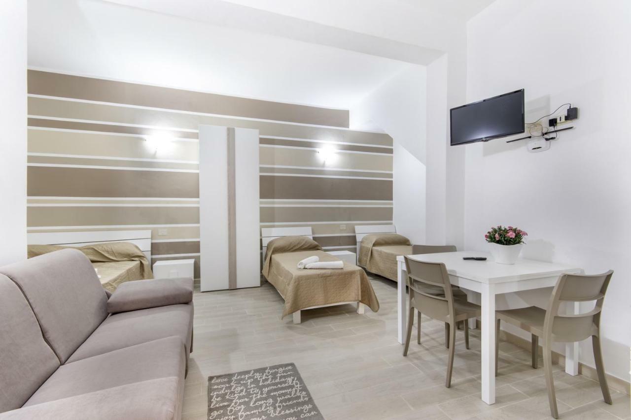 In Centro Rooms Vicino Cefalu Self-Chek-In كامبوفيليتْشّي دي روتْشّي المظهر الخارجي الصورة