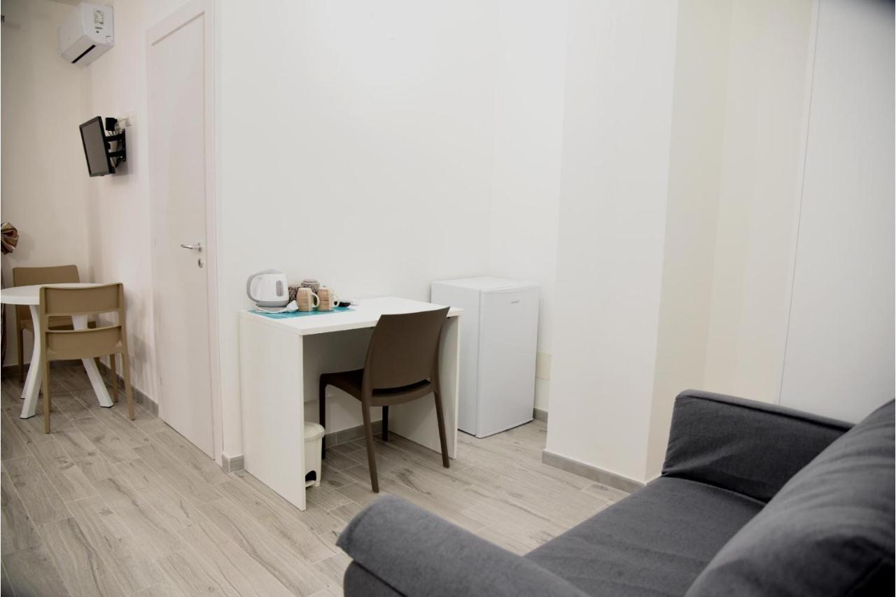 In Centro Rooms Vicino Cefalu Self-Chek-In كامبوفيليتْشّي دي روتْشّي المظهر الخارجي الصورة
