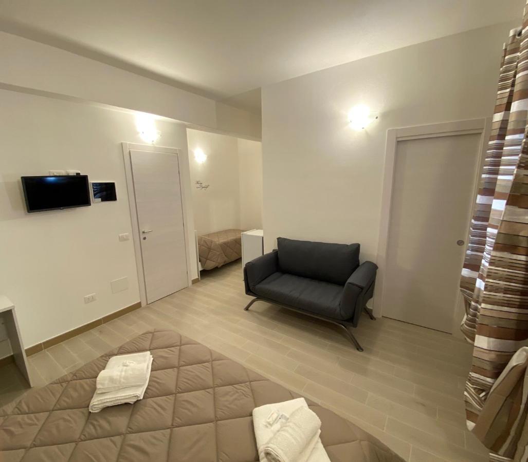 In Centro Rooms Vicino Cefalu Self-Chek-In كامبوفيليتْشّي دي روتْشّي المظهر الخارجي الصورة