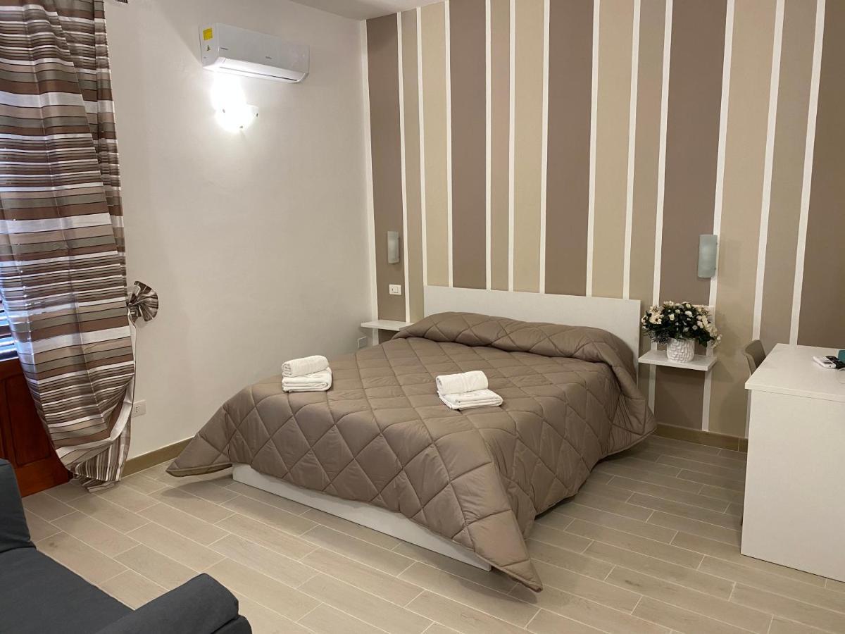 In Centro Rooms Vicino Cefalu Self-Chek-In كامبوفيليتْشّي دي روتْشّي المظهر الخارجي الصورة