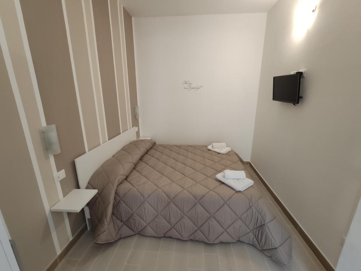 In Centro Rooms Vicino Cefalu Self-Chek-In كامبوفيليتْشّي دي روتْشّي المظهر الخارجي الصورة